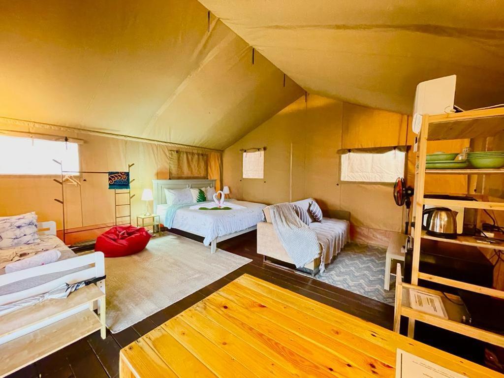 Rembulan Escape - Beachfront Safari Tent Kampung Penarik Esterno foto